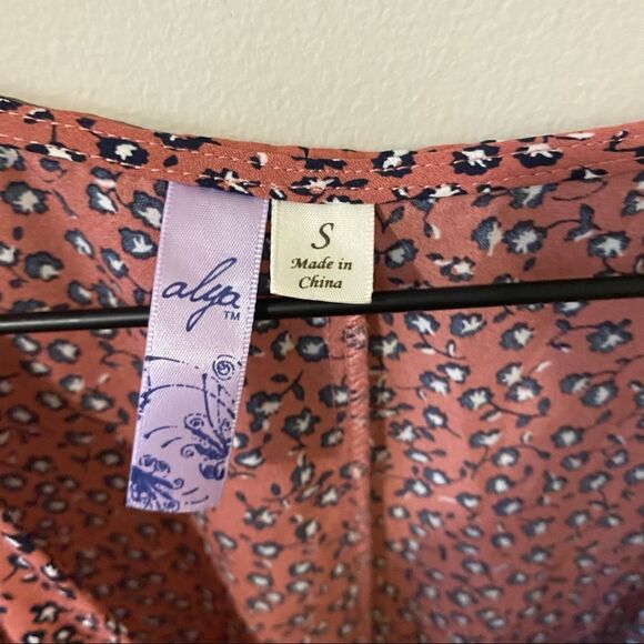 Alya Floral Front Tie Romper - Picture 4 of 8